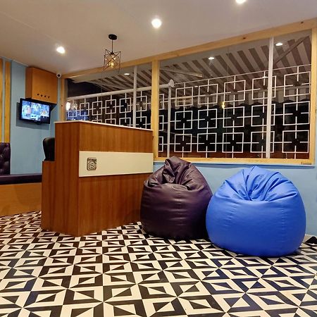 Stay Villa Hostel For Male And Female 孟买 外观 照片