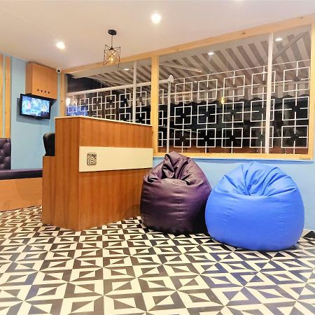 Stay Villa Hostel For Male And Female 孟买 外观 照片