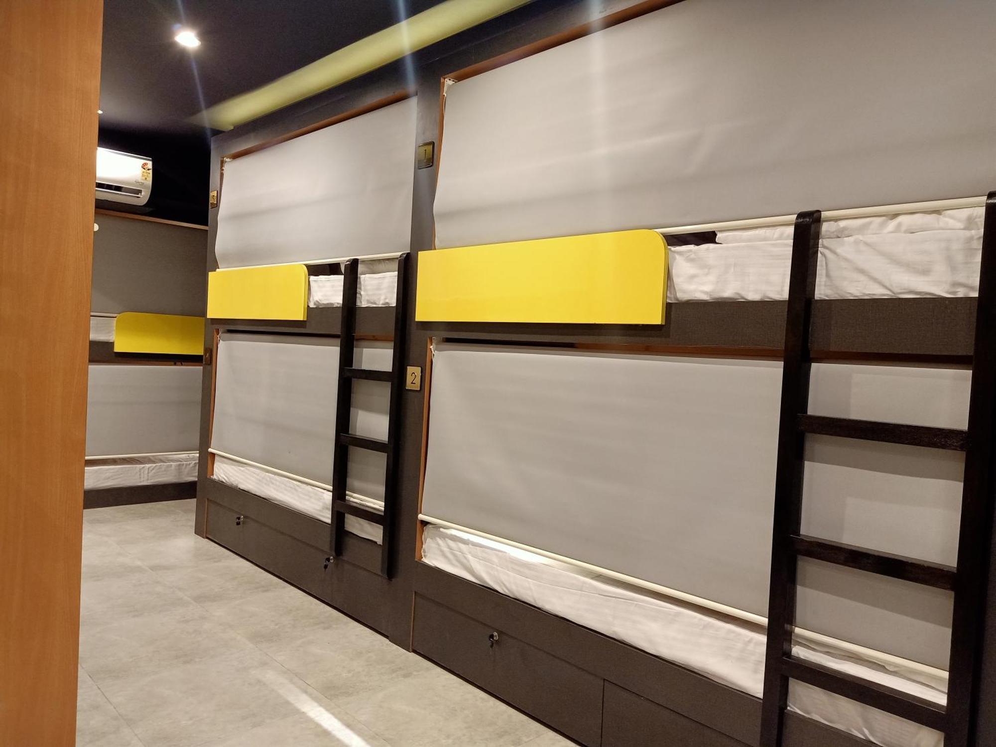 Stay Villa Hostel For Male And Female 孟买 外观 照片