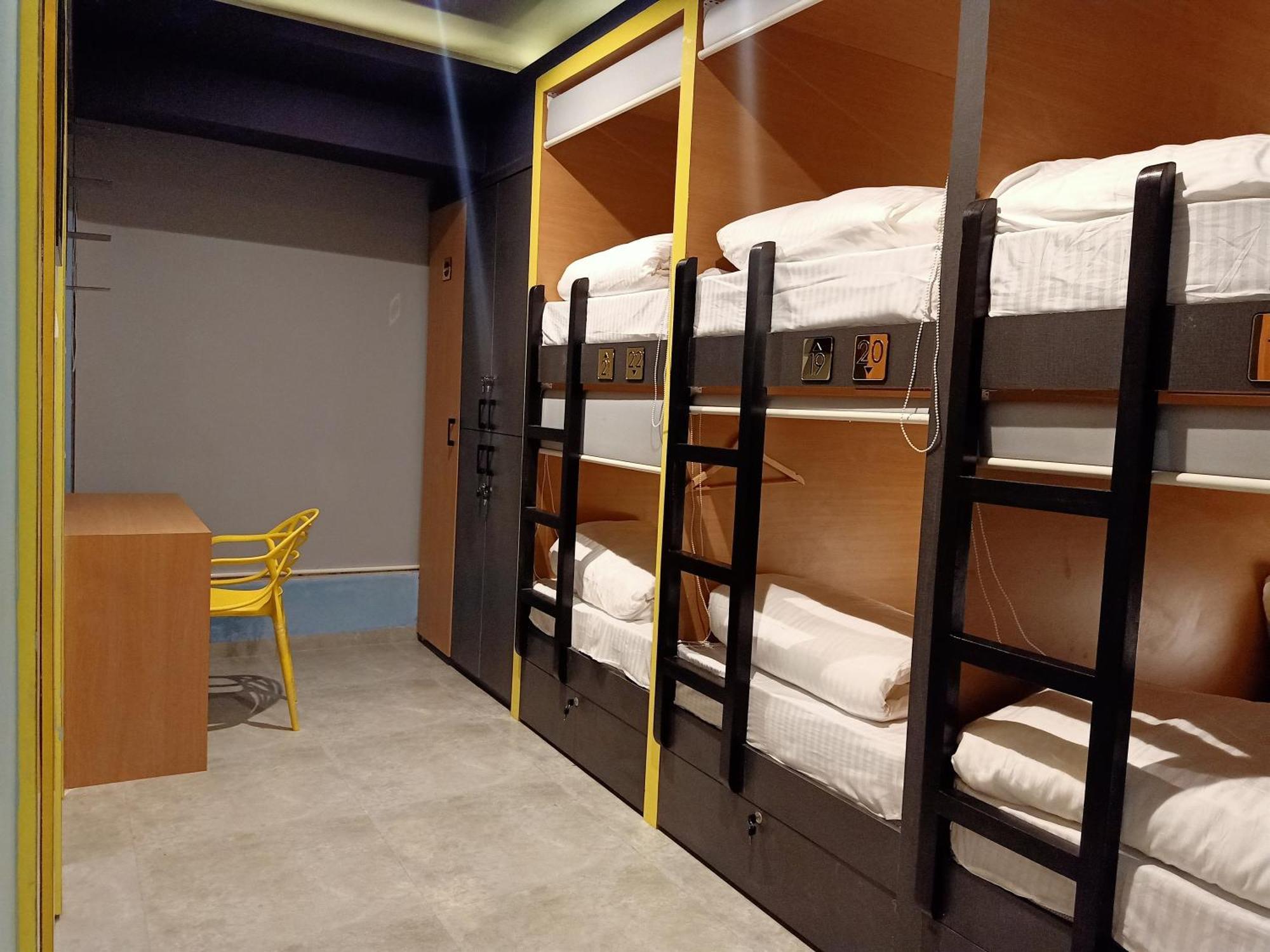 Stay Villa Hostel For Male And Female 孟买 外观 照片
