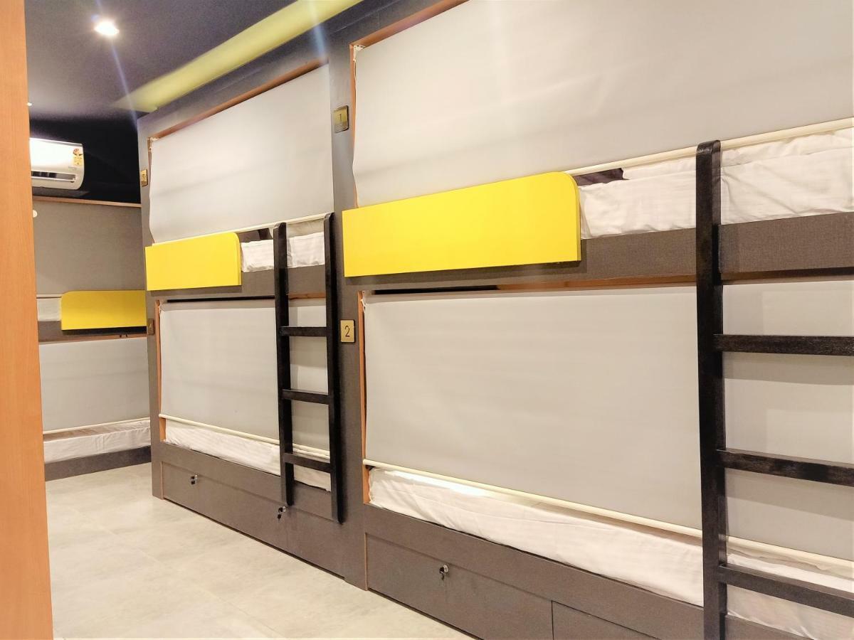 Stay Villa Hostel For Male And Female 孟买 外观 照片