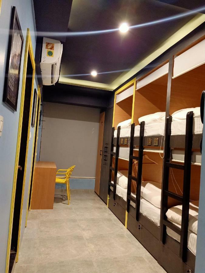 Stay Villa Hostel For Male And Female 孟买 外观 照片